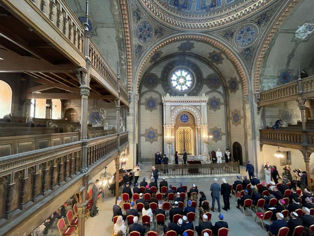 Közel negyven év után nyílt újra az impozáns temesvári zsinagóga