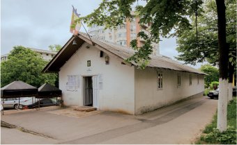Összecsap az ortodox fennhatóság a román jogrenddel egy járdára épített templom miatt