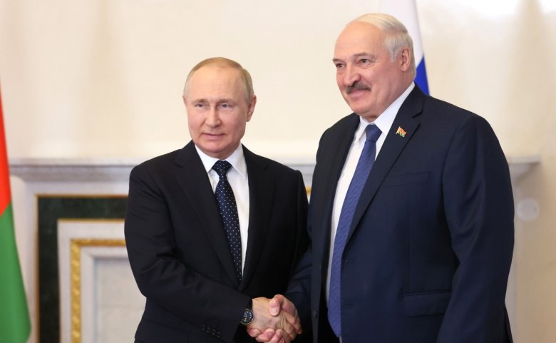 A fehérorosz kormány szerint a Nyugat miatt kényszerülnek befogadni az orosz atomfegyvereket