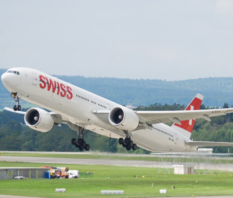 Műszaki hiba miatt teljesen lezárta Svájc a légterét