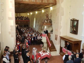 Nem lesz Oscar-díjas, de mindenki a csudájára járhat Kalotaszeg központja felújított református templomának