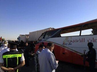 Több mint húszan életüket vesztették Egyiptomban egy közlekedési balesetben