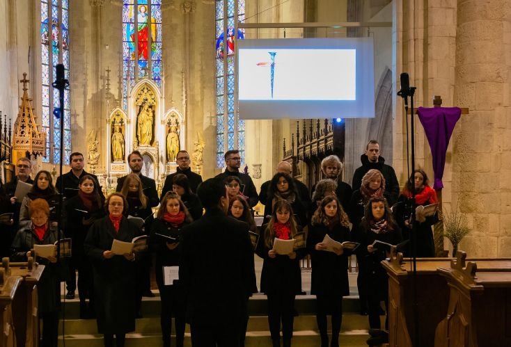 Kortárs zeneszerzők liturgikus alkotásai csendülnek fel nyolc templomban a Kolozsvári Magyar Napokon
