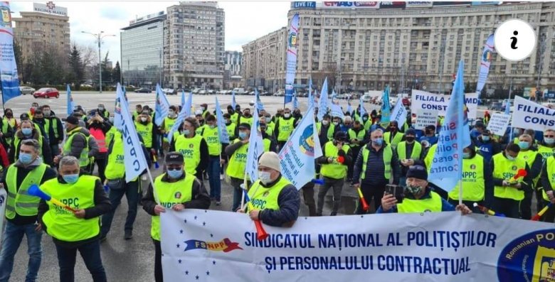 Ismét tüntetnek a rendőrök és börtönőrök szakszervezetei Bukarestben, kitartanak bérköveteléseik mellett