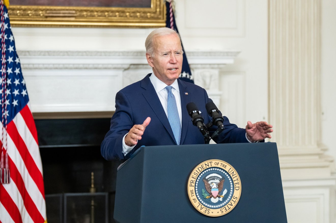 Biden aggódik, hogy megfelelő mértékben folytatódik-e Ukrajna katonai támogatása, ha a republikánusok győznek