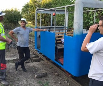 Gőzmozdony indulhat a Mezőségen: talpfavásárlással támogatható a Beszterce-Naszód megyei kisvasút újjáépítése