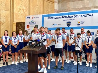 Novák Károly: a sportminisztériumot nem hívták meg az evezősök repülőtéri fogadására