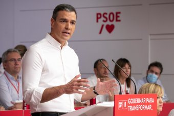 Nem hord többet nyakkendőt a spanyol kormányfő, hogy energiát spóroljon