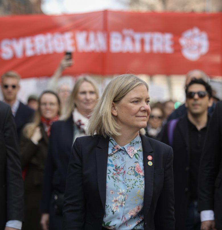 Bejelentette lemondását a svéd miniszterelnök, miután a jobboldali pártszövetség szerezte meg a parlamenti többséget