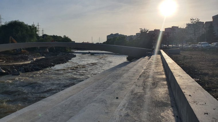 Ellenzik a Szamos-part betonozását a kolozsváriak, Emil Boc a szakértőkre mutogat