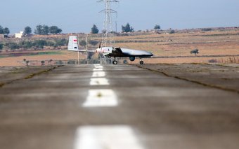 Háromszázmillió dollárért vásárol harci drónokat a román hadsereg