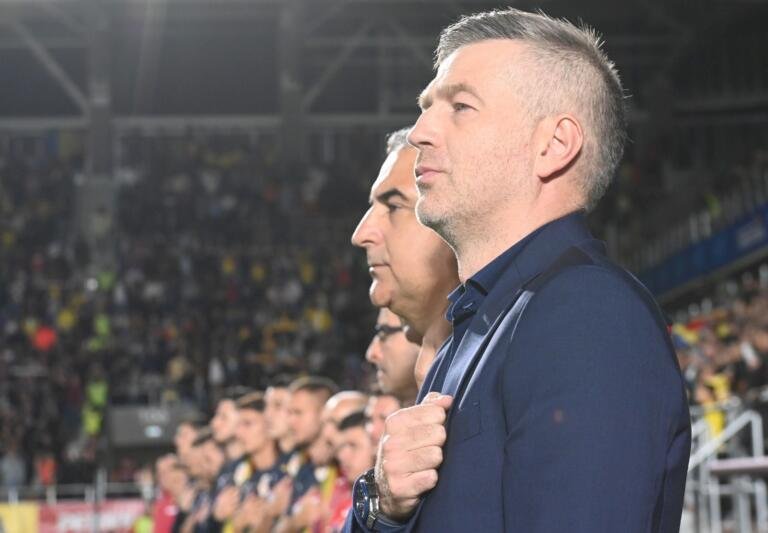 A román labdarúgó-válogatott csalódást keltő teljesítménye ellenére Edward Iordănescu marad a szövetségi kapitány