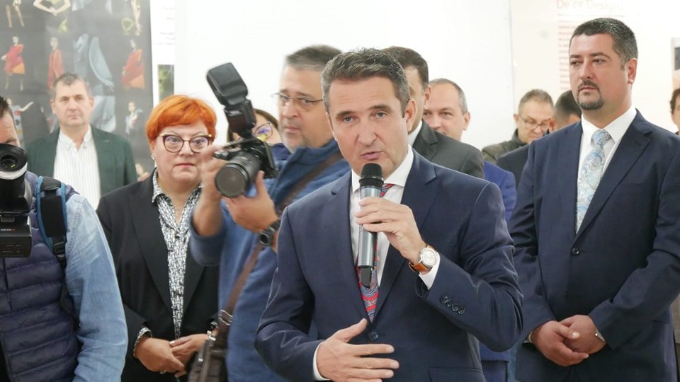 Nem kér béremelést Arad polgármestere, helyettesei fizetését sem növelné