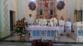 Életben tartják a sváb identitást: németül is miséznek a Szatmár megyei templomokban, az iskolákban oktatják a német nyelvet