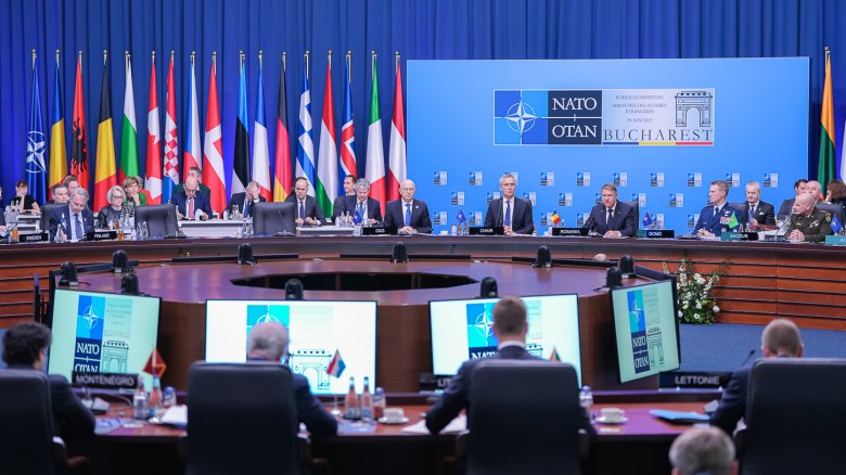 Kizárólag Oroszországot terheli a felelősség az ukrajnai háborúért a NATO-tagállamok külügyminiszterei szerint