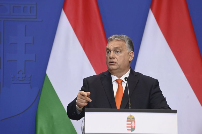 Orbán Viktor Magyarország „rendkívüli teljesítményeiről” a rendszerváltást követő legnehezebb év végén