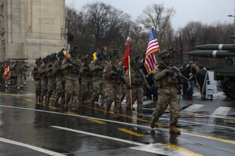 Amerikai lap: Washington az oroszok elrettentésére vezényelte Romániába, az ukrán határ közelébe a 101-es hadosztály katonáit