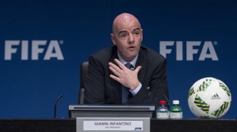 Sport, nem politika: a FIFA nem engedi beszélni Zelenszkijt a vébédöntő előtt