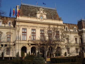 FRISSÍTVE – Bekísérték kihallgatásra Mihai Chirică jászvásári polgármestert, miután házkutatás zajlott a városházán