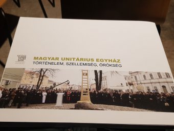 Három nyelven az unitárius szellemiségről – kötetbemutató a kolozsvári Adventi Könyvvásáron