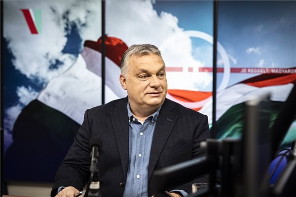 Orbán Viktor egyeztet az EU-val és a NATO-val moszkvai látogatása előtt