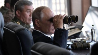 Putyin irányításával nagyszabású hadgyakorlatot tart szombaton az orosz hadsereg