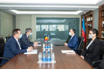 Együttműködési szerződést kötne Azerbajdzsánnal a román energiaügyi miniszter