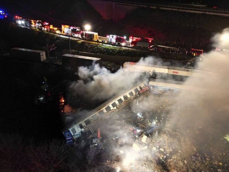 Több mint harmincan életüket vesztették egy görögországi vonatbalesetben