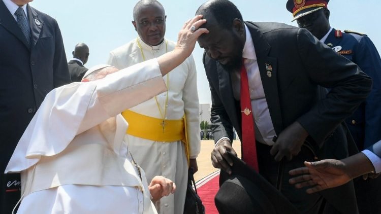 Békét sürgetett Ferenc pápa vasárnapi dél-szudáni miséjén