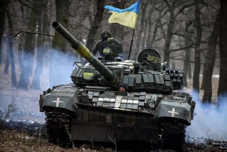 Az orosz erők „megtisztítják” az elfoglalt Avgyijivkát, folytatják az offenzívát a Donyec-medencében