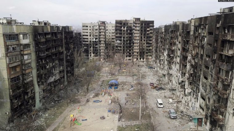 Kijev szerint az ukrán hadsereg a heves orosz rohamok ellenére is tartja Bahmut városát