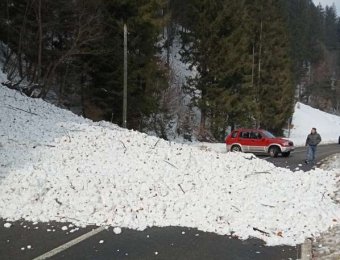 Lavina zárta el a Radnai-havasok Nemzeti Parkhoz vezető utat
