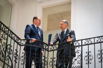 Lázár János: a határok átjárhatóvá tételével erősödhetnek a gazdasági kapcsolatok Magyarország és Románia között