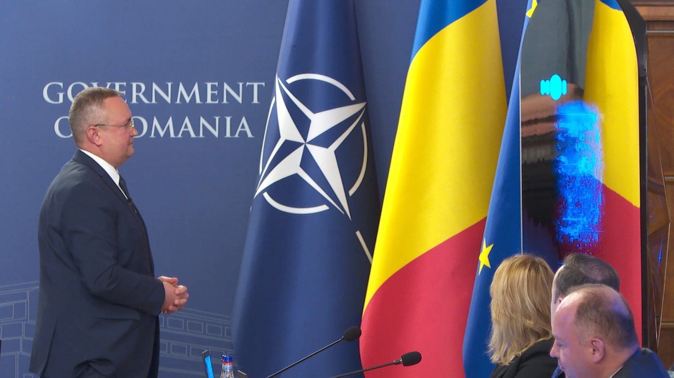 Mesterséges intelligenciával rendelkező tiszteletbeli tanácsadót fogadott a román miniszterelnök