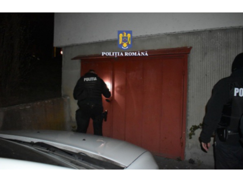 Házkutatások a nagybányai városházán, Cherecheş lakásán az expolgármester szökésével összefüggésben