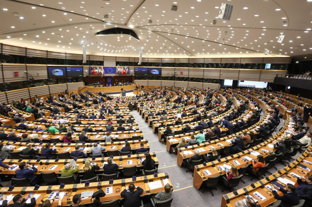 Drasztikusan csökkentené a kisebb tagállamok beleszólását az EU ügyeibe az Európai Parlament