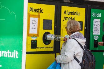Autóbuszjegy üveg- és műanyag-hulladékért cserébe: népszerű az akció Kolozsváron