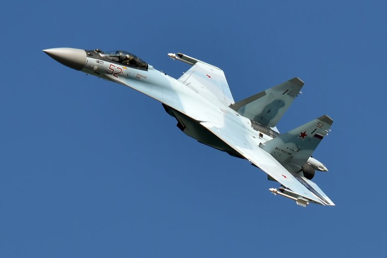 Orosz vadászgép repült rá egy Romániában szolgálatot teljesítő lengyel gépre a Fekete-tenger fölött