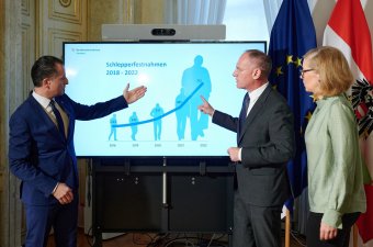Az illegális migrációról szóló, Románia számára nem túl kedvező adatokkal „vezette fel” látogatását az osztrák belügyminiszter