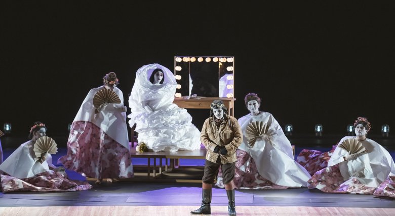 Silviu Purcărete a Színházi Olimpián bemutatandó, Szebenben rendezett „japán Hamletről”, a magyarországi szemle fontosságáról
