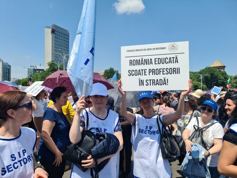 FRISSÍTVE – Folytatódik a pedagógussztrájk, a szakszervezetek nem fogadják el a kormány ajánlatát