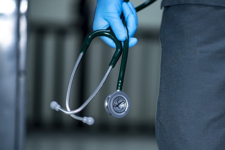 Rafila az új egységes bértörvényről: megszünteti majd az orvosi ügyeletekkel kapcsolatos bérezési méltánytalanságokat