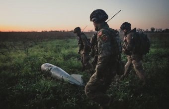 Hétfőn is rakétákkal és drónokkal támadták Ukrajnát az oroszok, ismét gond van a zaporizzsjai atomerőműben