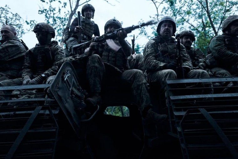Beindulhatott az ukrán offenzíva, Leopardokat és amerikai harckocsikat is bevethettek
