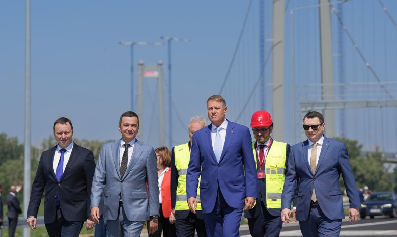 Felavatták Európa harmadik leghosszabb függőhídját Brăila mellett