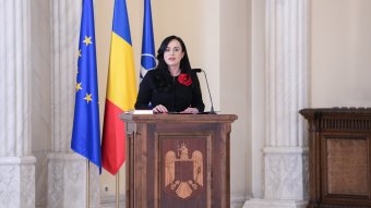 Karcsúbb és hatékonyabb állami apparátussal faragna le a kiadásokból a bukaresti kormány