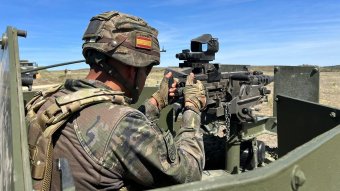 Bukarest még többet költene fegyverkezésre, Spanyolország gyarapítja romániai katonai kontingensét