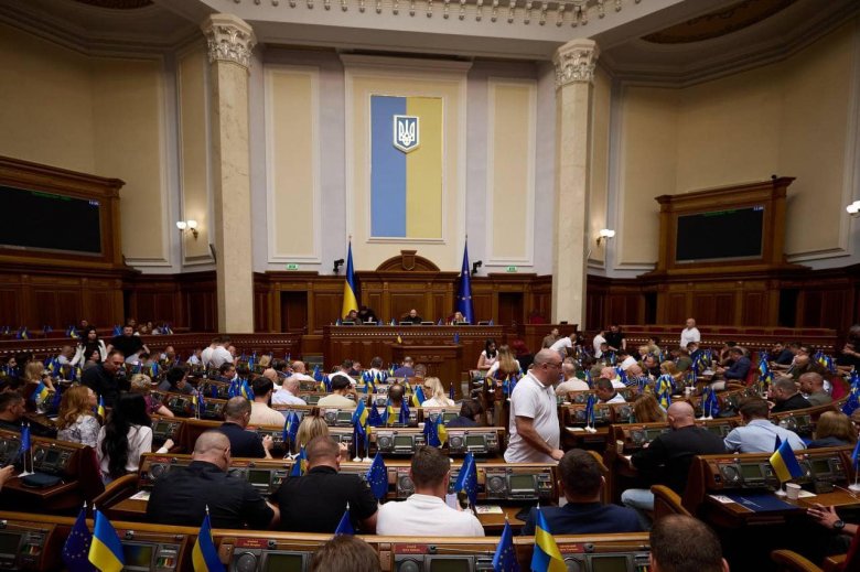 Lesöpörték a kárpátaljai magyar szervezetek javaslatait az ukrán kisebbségi törvény módosítása során
