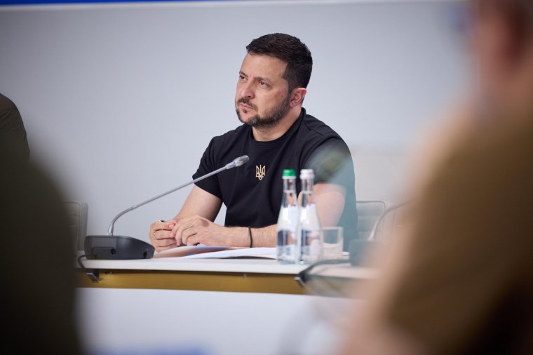 Zelenszkij: felmentették a súlyos veszteséget szenvedett kárpátaljai rohamdandár parancsnokát