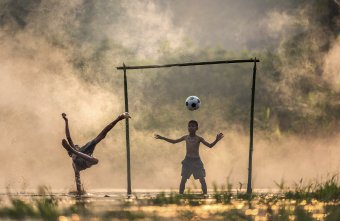 Egy erdélyi startup kitalálta: a világ focirajongói tehetségeket karolhatnak fel, hogy mindenki nyerjen belőle